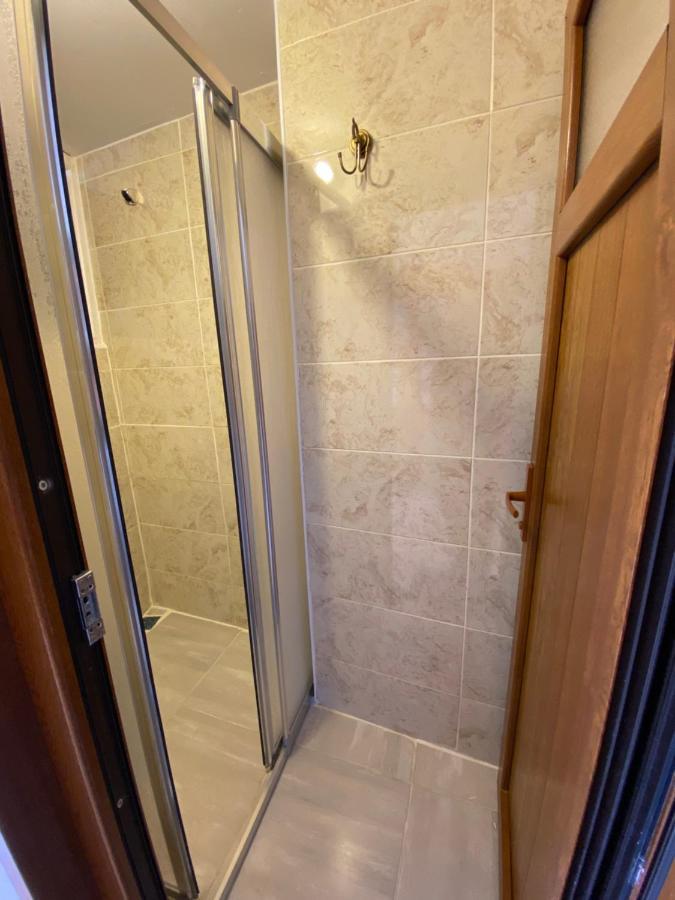 Taksim Wooden House Hostel Стамбул Экстерьер фото